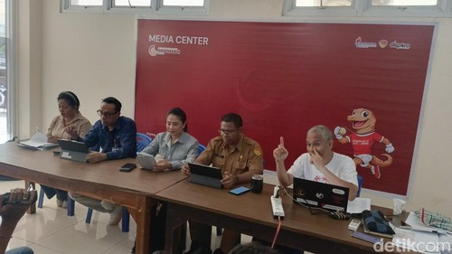 Panitia PESONAS II Tahun 2026, saat menyampaikan keterangan kepada awak media, Senin (12/10/2026).