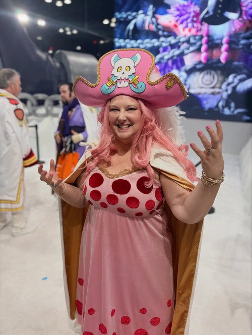 Toei Animation lewat serial One Piece 'unjuk gigi' besar-besaran di ajang New York Comic Con 2026. Ini gaya para cosplayer: