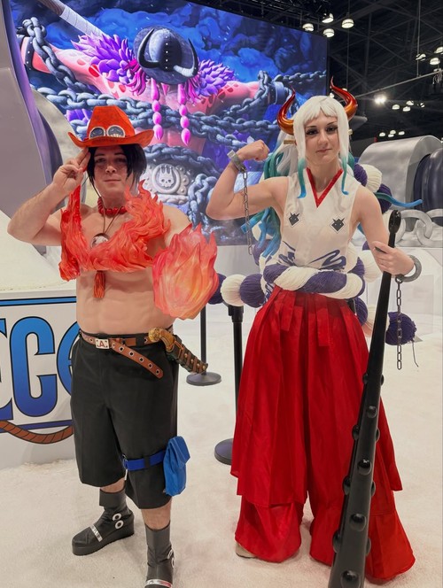 Toei Animation lewat serial One Piece 'unjuk gigi' besar-besaran di ajang New York Comic Con 2026. Ini gaya para cosplayer: