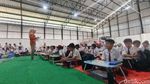 Potret Siswa SD di Nganjuk Belajar di Gudang KDKMP