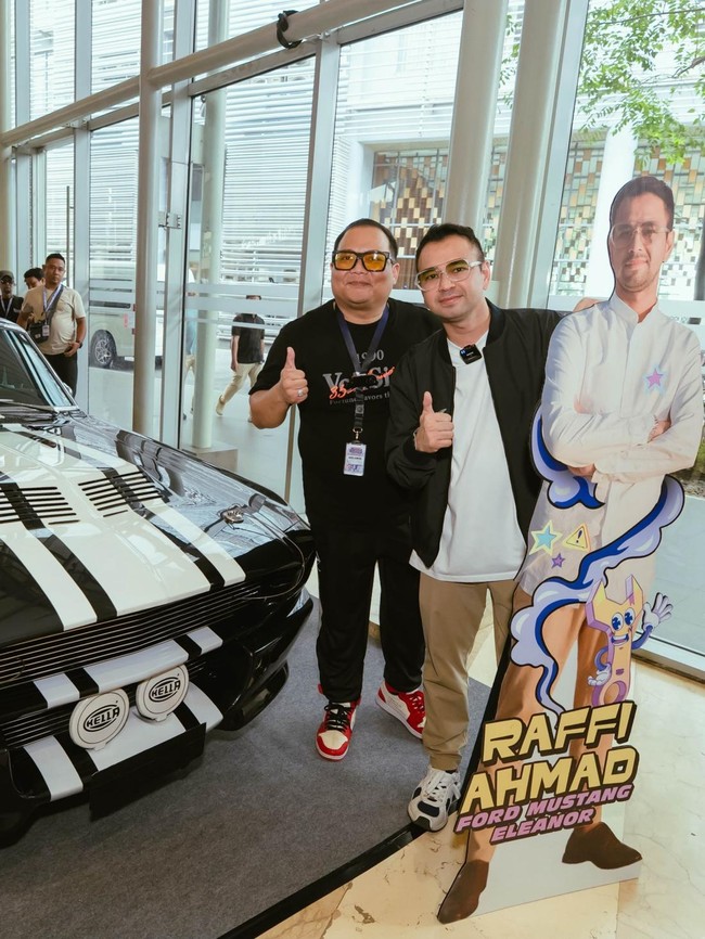 7 Mobil Modifikasian Artis Bikin Heboh
