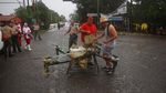 Badai Simon Picu Banjir dan Angin Kencang di Meksiko