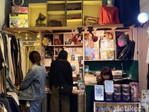 Menilik Tren Preloved: Solusi Cerdas di Tengah Gempuran Baju Impor