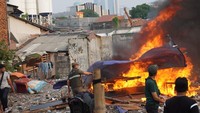 Polri-BNN Kembali Gerebek Kampung Boncos, Lapak Narkoba Dibakar