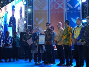 Wagub Sulsel Dampingi Menkop di Lutim Perkuat UMKM-Koperasi Sulsel