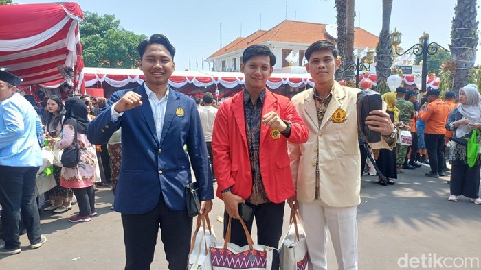 Warga antusias ikut upacara Hari Jadi Jatim