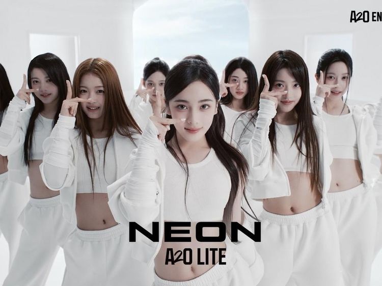 Potret 9 Member A2O Lite yang Sukses Jebol Chart Musik Korea
