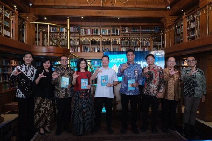 BCA Digital Luncurkan Buku Dear Money, We Need to Talk, Raih Rekor MURI