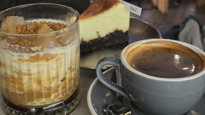 Coffee shop di Pasaraya Blok M