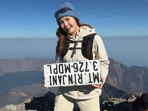 Erika Richardo Capek-capek Summit, Eh Papan Gunung Rinjani Kebalik
