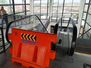 Duh! Eskalator Skybridge Stasiun Bojonggede Mati Hampir Setahun