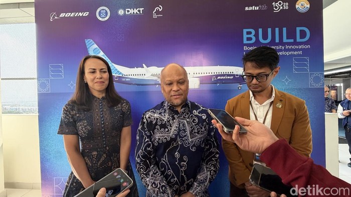 Ilham Habibie saat menghadiri Final Demo Day BUILD Indonesia 2026.