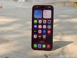 Unboxing iPhone 18 Pro Max Burgundy, Semewah Apa HP Rp 29 Juta?