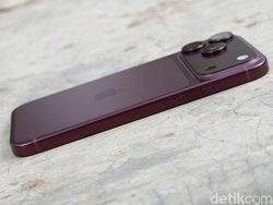 Unboxing iPhone 18 Pro Max Burgundy, Semewah Apa HP Rp 29 Juta?