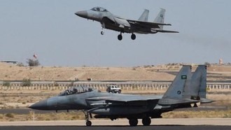 Makin Panas! Arab Saudi Gempur Fasilitas Militer Houthi di Yaman