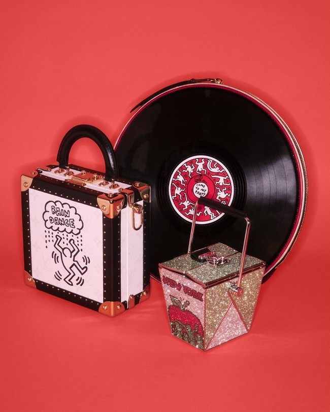 Warisan Keith Haring Hidup Lagi: dari Tas Capucines Louis Vuitton sampai Sepatu FitFlop (4)