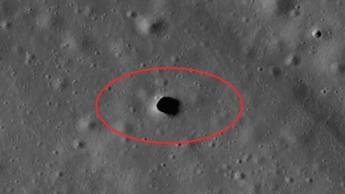 Lubang di bulan