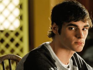 RJ Mitte Akhiri Hidup di Usia 34 Tahun