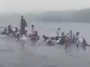 Detik-detik 37 Pelajar Selamat Usai Sampan Terbalik di Perairan Mentawai