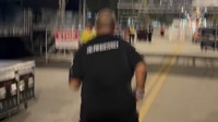 Ini momen Saykoji berhasil menyelesaikan maraton 42K di Chicago dalam waktu 9 jam 59 menit. Ia tak disambut garis finis dan medali karena melewati COT. (Foto: dok Instagram saykoji)