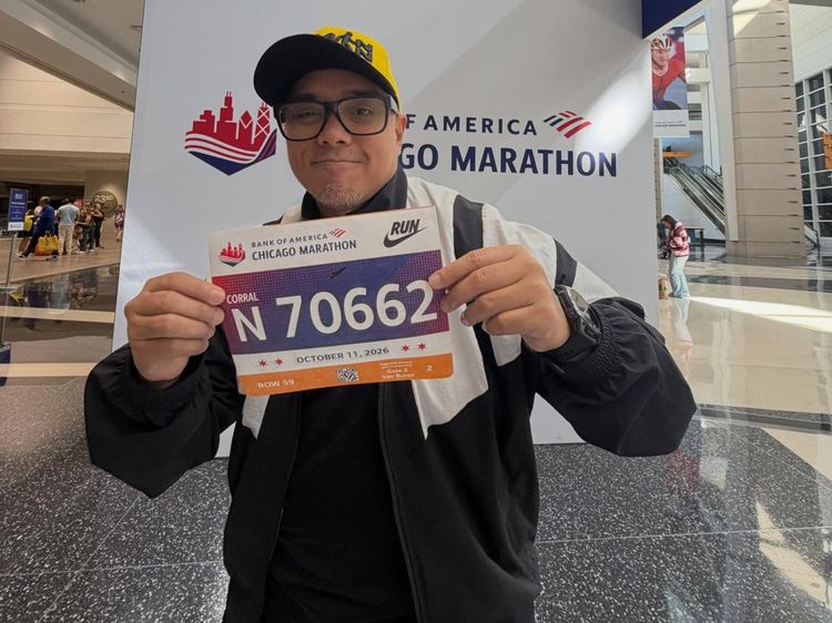Terharu! Saykoji Dikasih Medali Chicago Marathon Meski Finis di Atas COT