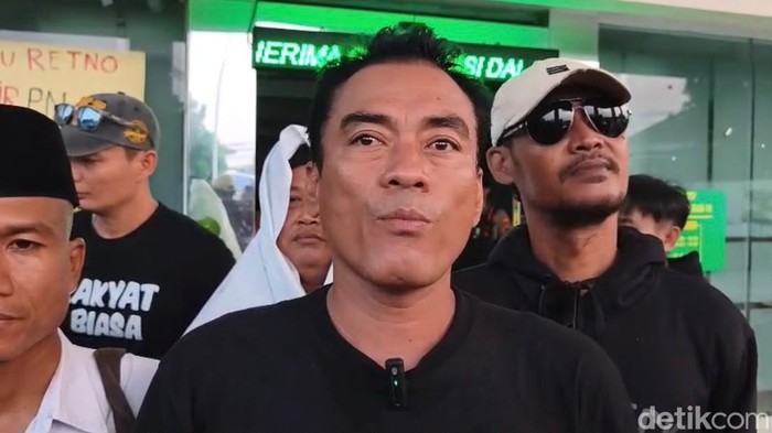 Supriyono alias Botok saat ditemui di Pengadilan Negeri Pati, Selasa (13/10/2026).
