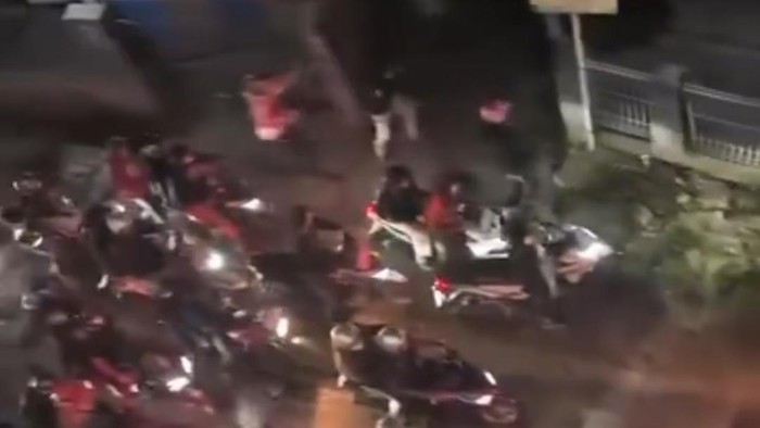 Tangkapan layar teror geng motor di Ciparay
