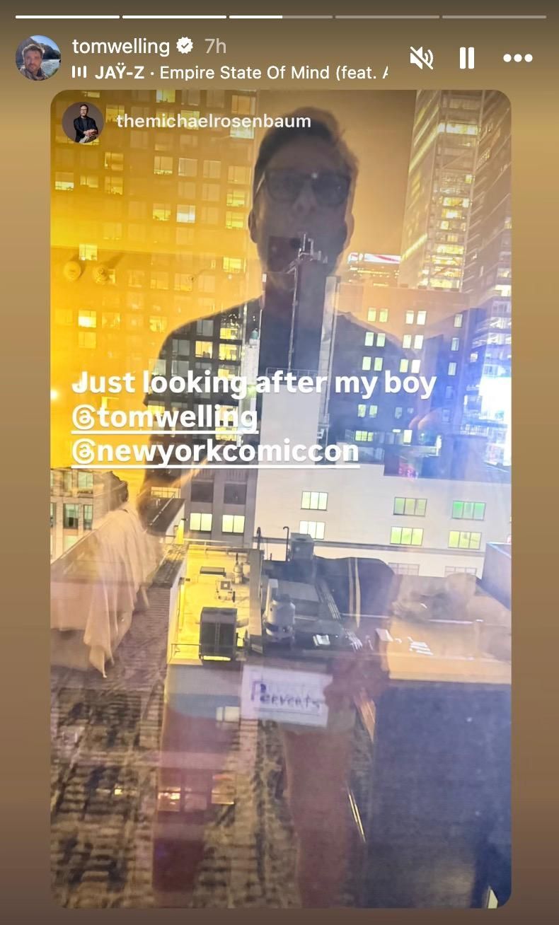 Tom Welling Tak Sengaja Unggah Foto Tanpa Busana