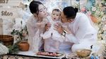 Momen Via Vallen Gelar Tedak Siten Shazza