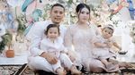 Momen Via Vallen Gelar Tedak Siten Shazza