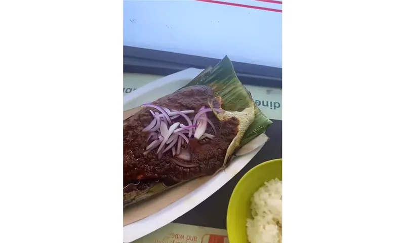 Makan Nasi Ayam Pakai Garpu, Pembalap F1 Arvid Lindblad Jadi Sorotan