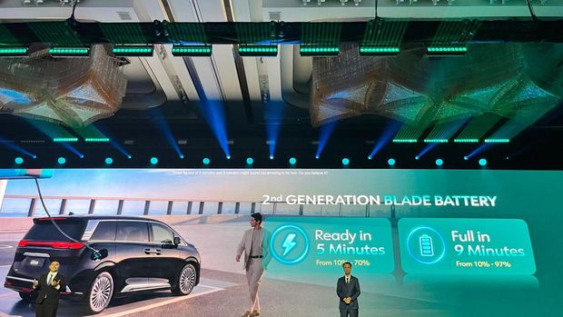 Flash charging BYD resmi hadir di Indonesia Flash charging BYD resmi hadir di Indonesia