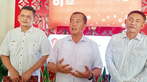 Gubernur NTB Lalu Muhamad Iqbal bersama Dirut Utama BPR NTB Faesal dan Inspektur NTB ditemui di Kantor Gubernur, Rabu (14/10/2026).