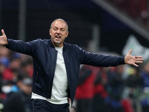 Buat Redam PSG, Hansi Flick Mau Barcelona Rebut Lini Tengah