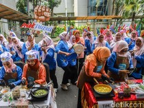 Intip Kesibukan Peserta Adu Kemampuan Memasak di Jakarta Utara