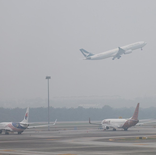 Kabut Asap Karhutla Indonesia Ganggu Penerbangan di Malaysia