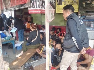 Kampung Narkoba Jalan Kunti Surabaya Digerebek, Belasan Orang Ditangkap