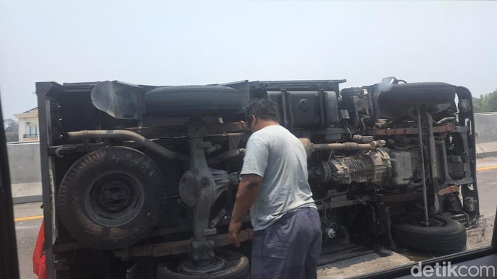 Kecelakaan di Tol Surabaya-Mojokerto