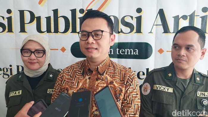 Ketua Tim Kerja Sumber Daya LLDIKTI Wilayah IV, Idik Nursidik