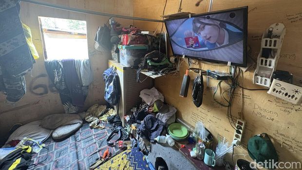 Kontrakan Rp 20 Ribu per Hari Kontrakan murah meriah Rp 20 ribu per hari di Kampung Bali, Tanah Abang