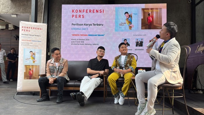 Penyanyi anak Krishna Sakti luncurkan dua single baru, Mengejar Terang dan Semesta Tertawa, dengan pesan positif dan musik beragam.