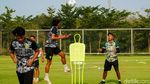Latihan Persebaya Surabaya Jelang Lawan PSS Sleman