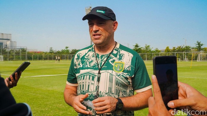 Latihan Persebaya jelang laga lawan PSS Sleman Latihan Persebaya jelang laga lawan PSS Sleman
