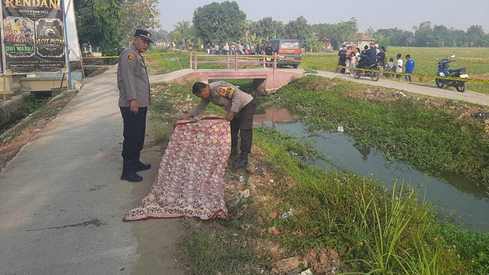 Lokasi penemuan jasad pria di  Desa Juntikebon, Kecamatan Juntinyuat, Kabupaten Indramayu