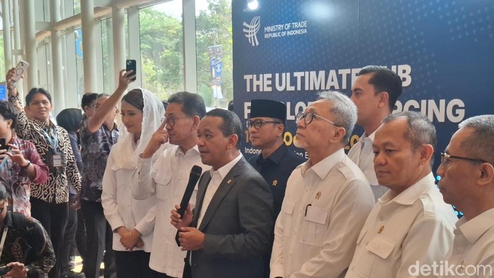 Menteri Koordinator Bidang Hilirisasi dan Transisi Energi sekaligus Menteri ESDM Bahlil Lahadalia membuka ajang Trade Expo Indonesia (TEI) ke-41 di Indonesia Convention Exhibition (ICE) BSD, Tangerang, Banten hari ini.
