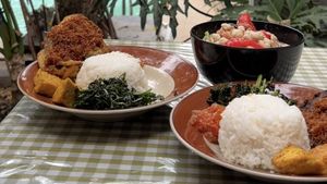 Video: Ngeunah! Makan Seblak di Rumah Mewah Kemang