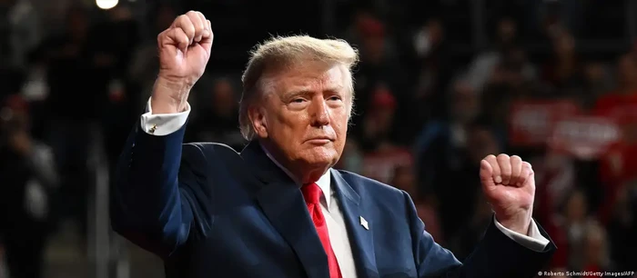 Pemerintahan Trump menuai kritik setelah mencapai kesepakatan pasokan diesel dengan Rusia, yang dinilai para pengkritik berpotensi memberikan keuntungan finansial bagi Moskow di tengah perang UkrainaFoto: Roberto Schmidt/Getty Images/AFP