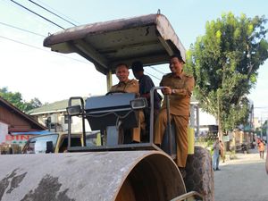 Pemkot Pekanbaru Rampungkan Perbaikan Jalan 32 Km, Target 60 Km Akhir Tahun