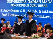 Pasutri Jadi Guru Besar UGM Bareng Berawal dari Cinlok Saat Masih Dosen Muda