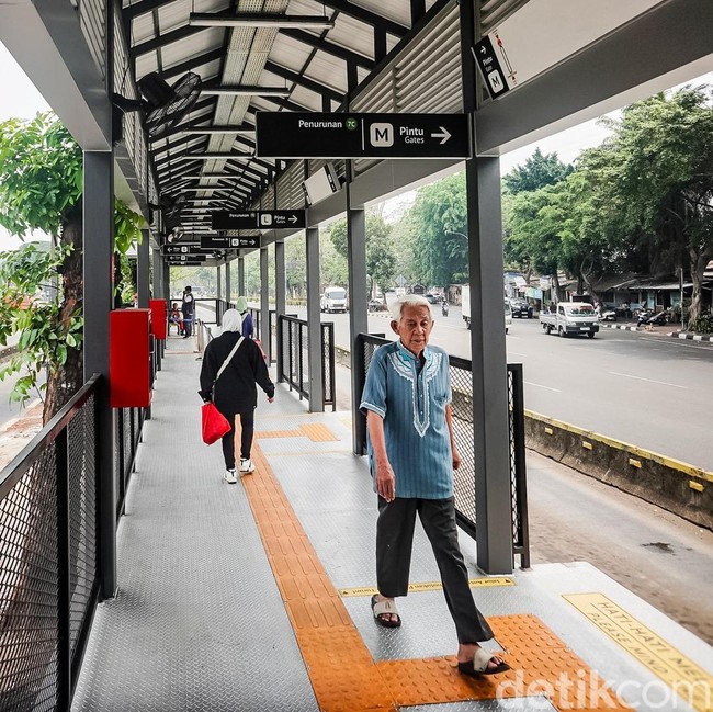 Perluasan Halte Transjakarta Cawang Cililitan Buat Arus Penumpang Lebih Teratur